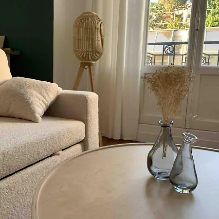 Cosy 2 Pieces 1 , 1 Sejour, Et 1 Coin Bureau *