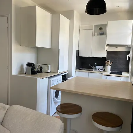Cosy 2 Pieces 1 , 1 Sejour, Et 1 Coin Bureau * Boulogne-Billancourt
